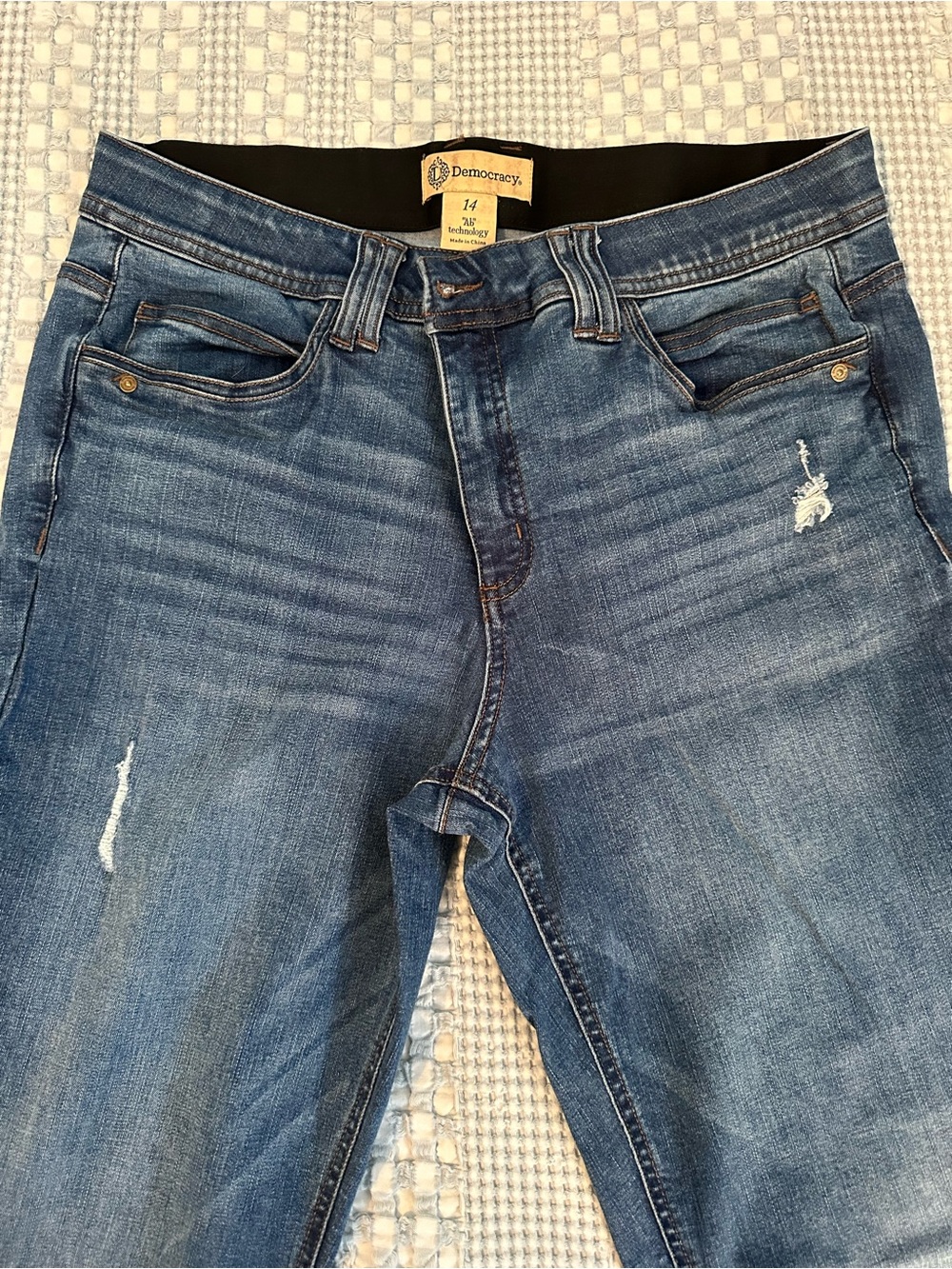 Democracy Women’s Jeans Size 14 Blue AB Technology Stretch Distressed Denim